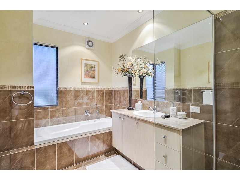 26A Geordie Court, Coogee WA 6166