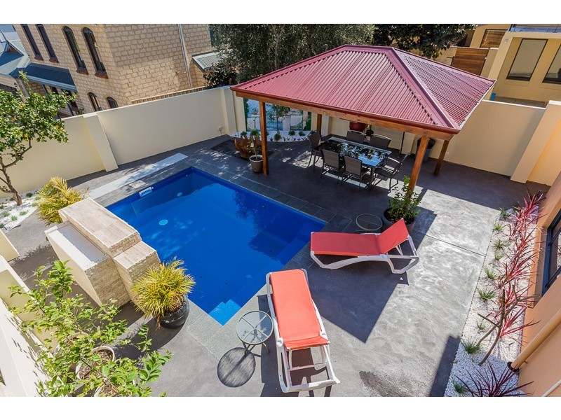 26A Geordie Court, Coogee WA 6166
