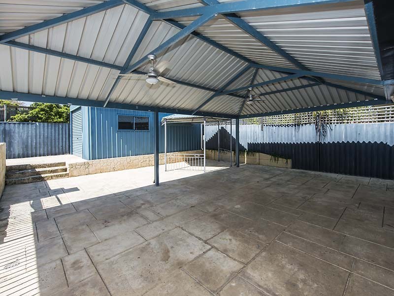 2 Pausin Crescent, Bibra Lake WA 6163