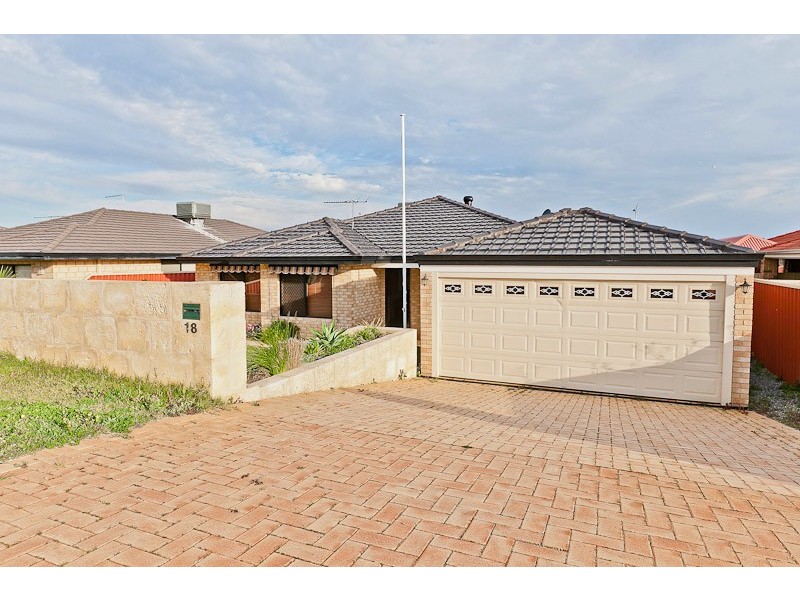 18 Yangebup Rd, Yangebup WA 6164
