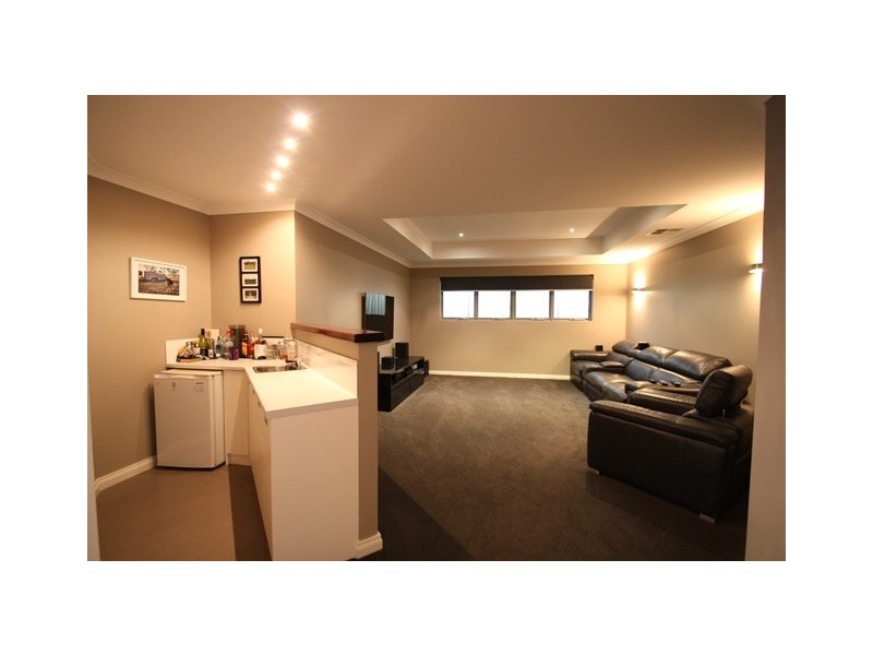 11 Redheart Way, Beeliar WA 6164