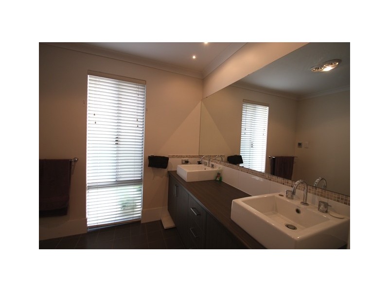 11 Redheart Way, Beeliar WA 6164