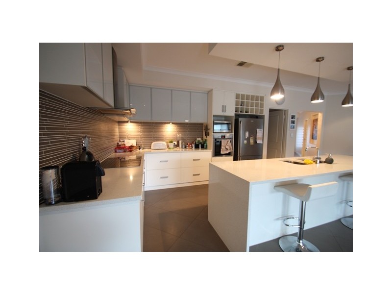 11 Redheart Way, Beeliar WA 6164