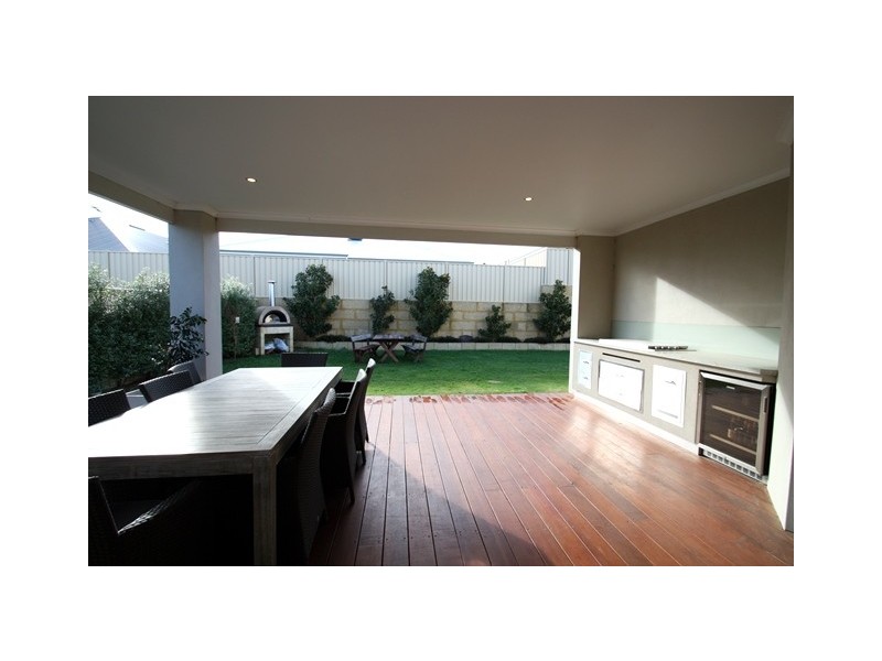 11 Redheart Way, Beeliar WA 6164