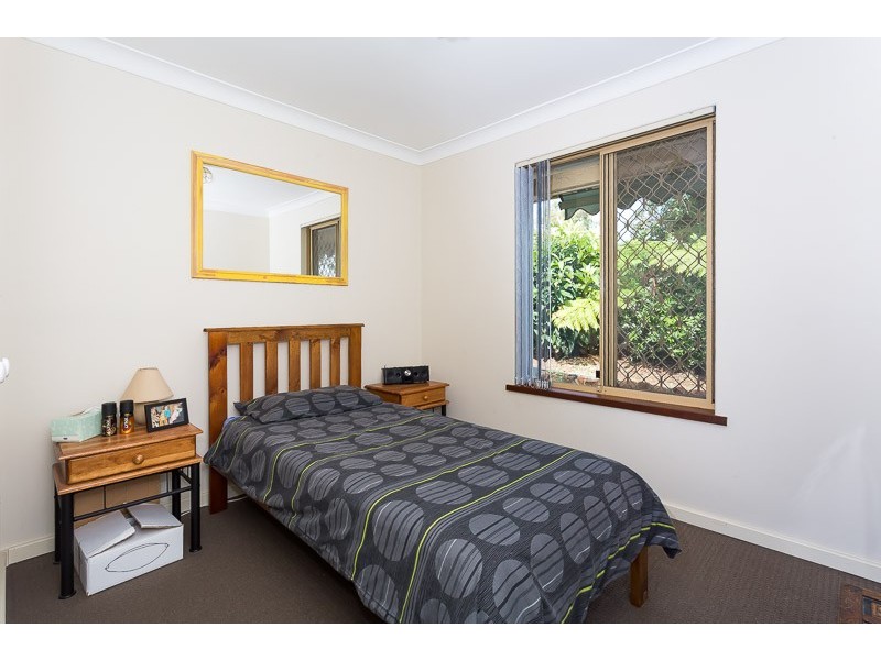 16 Sunshine Place, Bibra Lake WA 6163