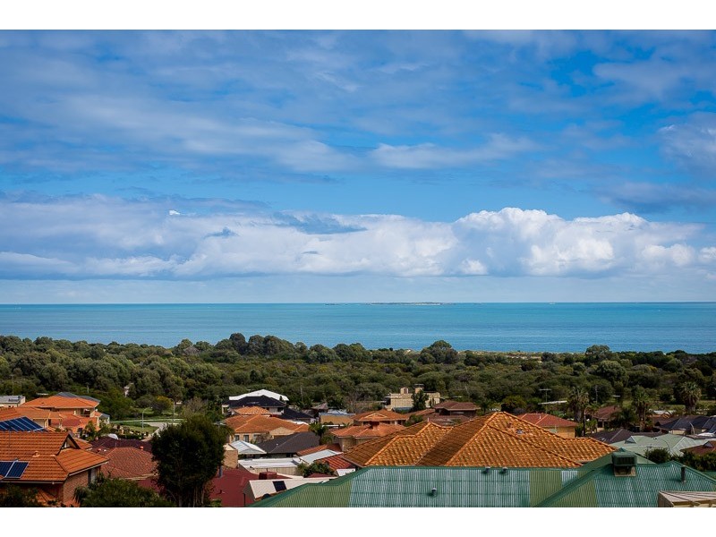 12 Careening Way, Coogee WA 6166