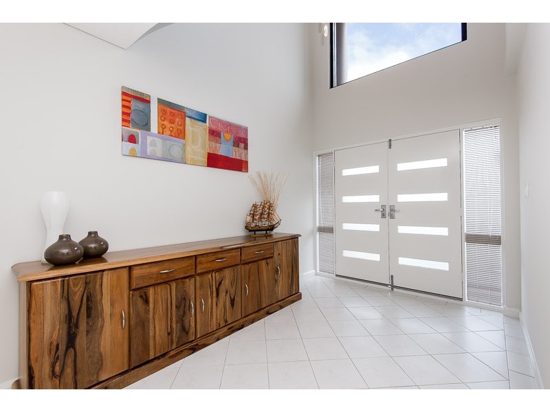 12 Careening Way, Coogee WA 6166