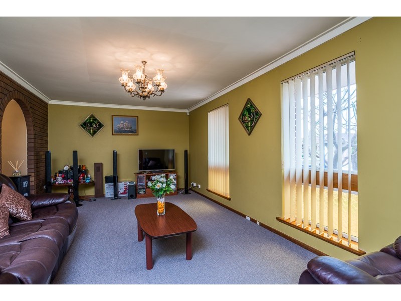 5 Hobley Way, Spearwood WA 6163