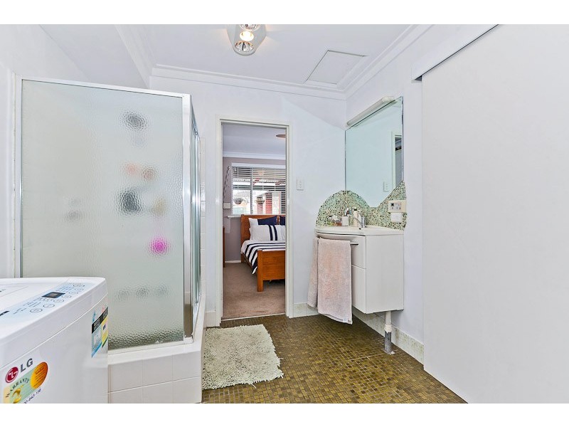 14B Glenister Road, Hamilton Hill WA 6163