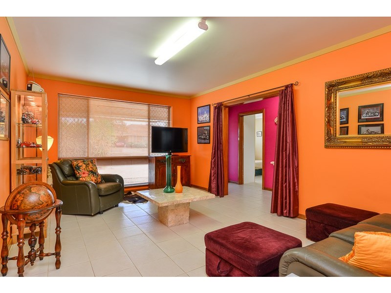 9 Jean Street, Hamilton Hill WA 6163
