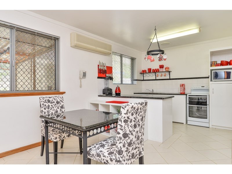 9 Jean Street, Hamilton Hill WA 6163