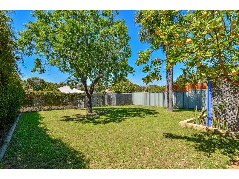 6B Glendower Way, Spearwood WA 6163