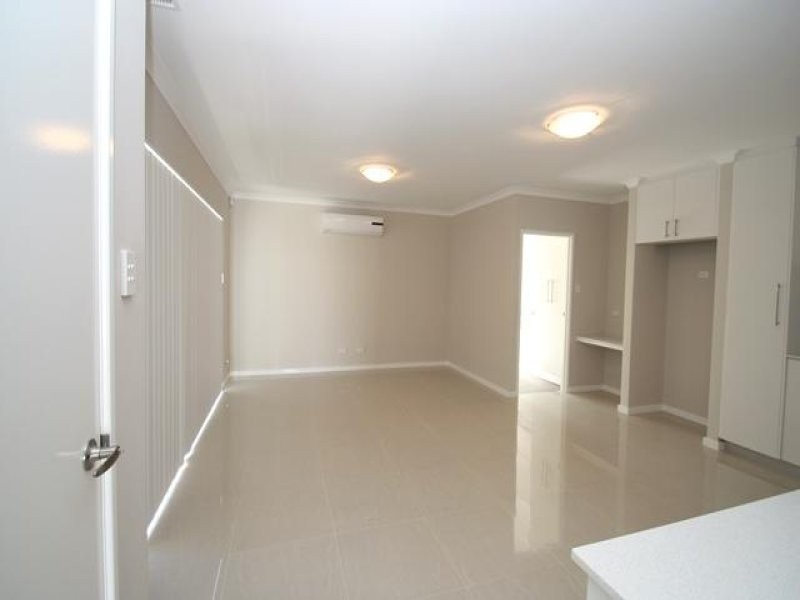 4/21 Edeline Street, Spearwood WA 6163