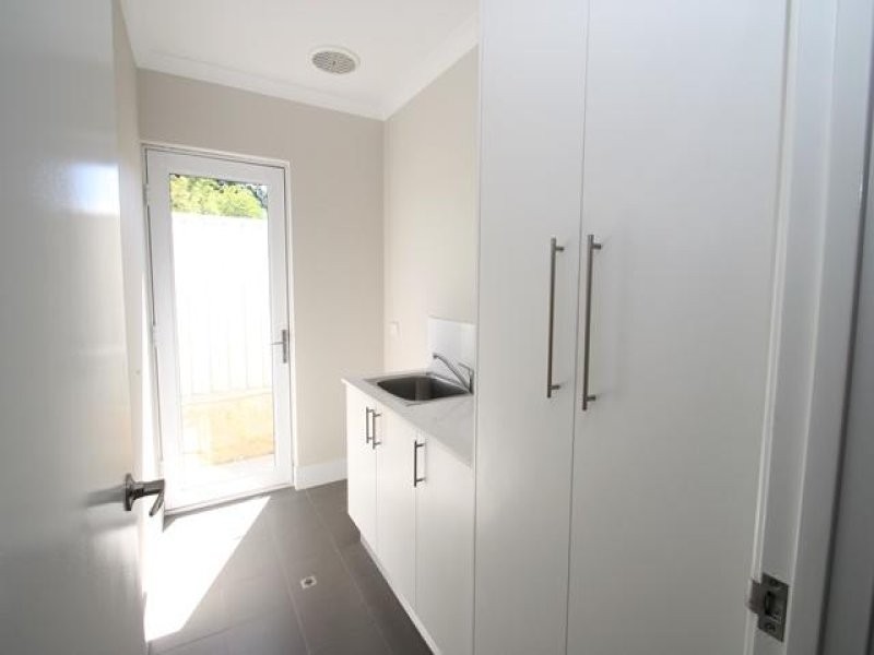 4/21 Edeline Street, Spearwood WA 6163