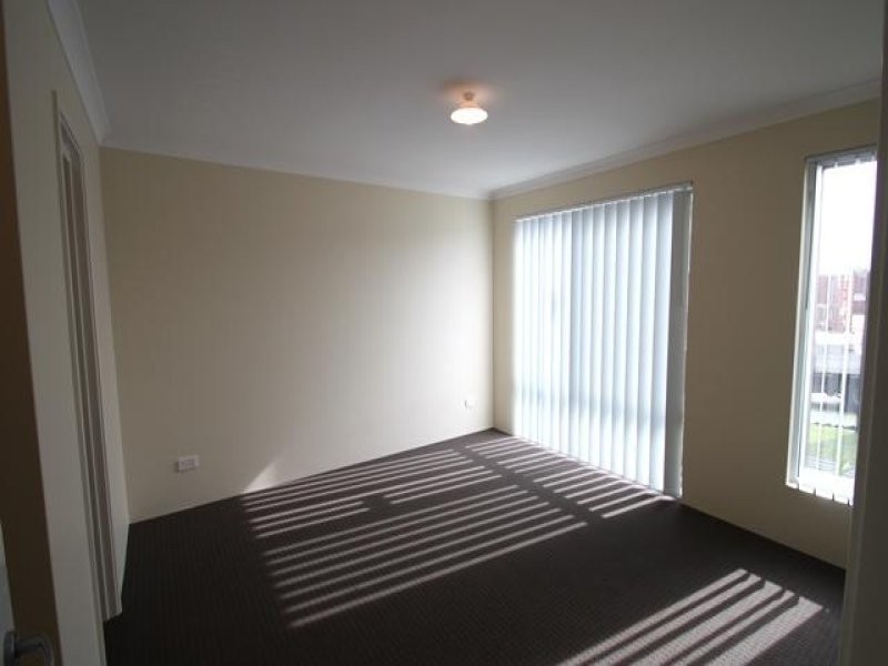 7 Addis Way, Wandi WA 6167