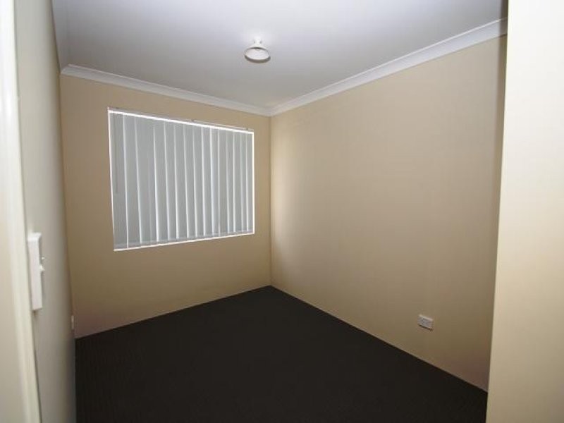 7 Addis Way, Wandi WA 6167