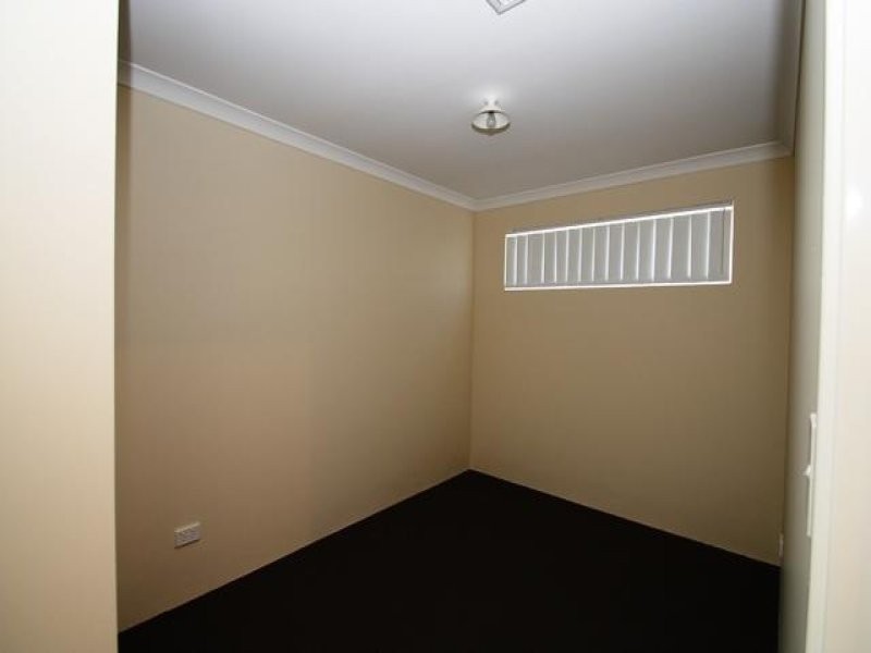 7 Addis Way, Wandi WA 6167