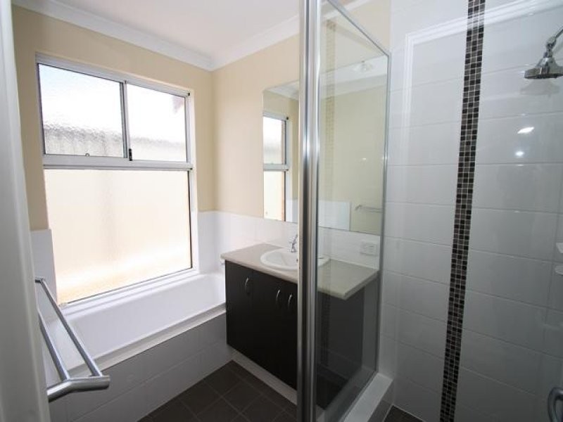 7 Addis Way, Wandi WA 6167