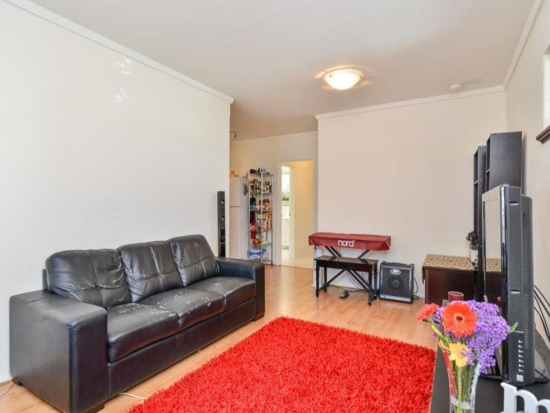 6B Glendower Way, Spearwood WA 6163