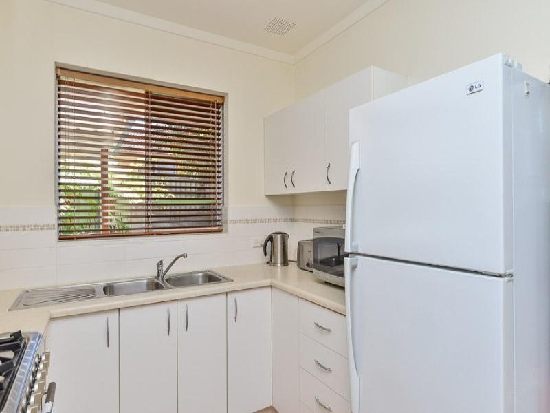 6B Glendower Way, Spearwood WA 6163