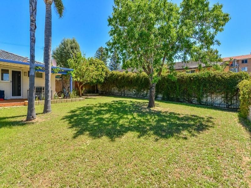 6B Glendower Way, Spearwood WA 6163