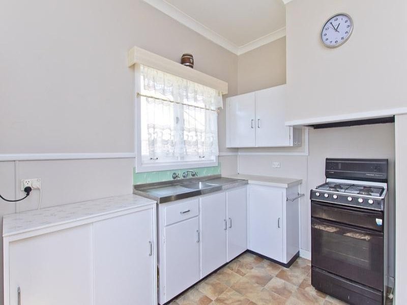 3 Carmody Street, Hamilton Hill WA 6163