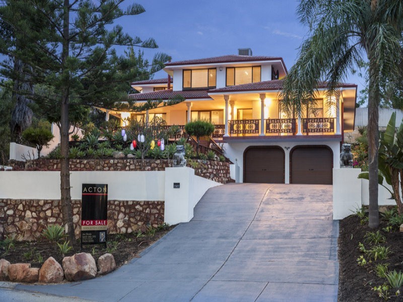 5 Conrad Court, Spearwood WA 6163