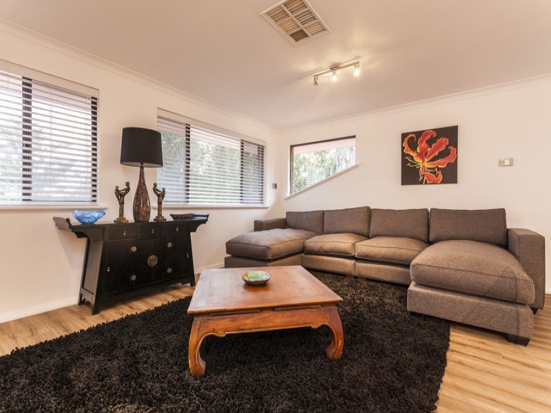 5 Conrad Court, Spearwood WA 6163