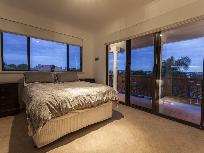 5 Conrad Court, Spearwood WA 6163