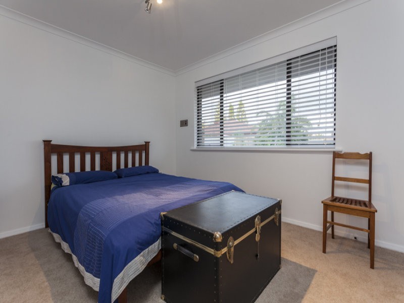 5 Conrad Court, Spearwood WA 6163