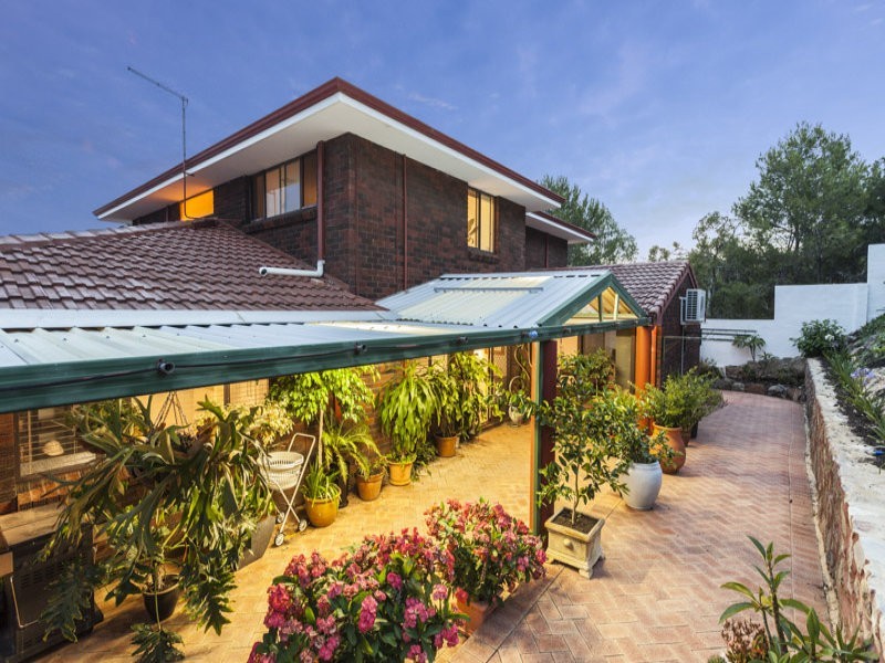 5 Conrad Court, Spearwood WA 6163