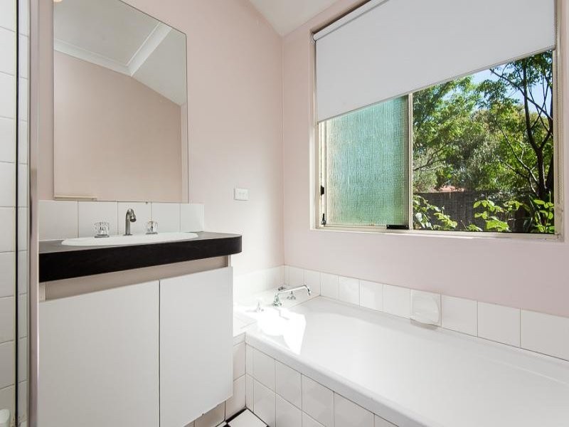 53 Fairbairn Road, Coogee WA 6166