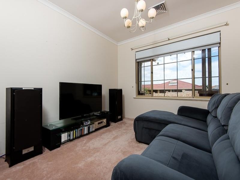 3 Palma Place, Coogee WA 6166