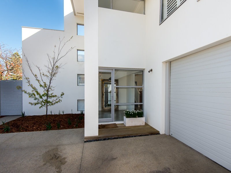 1B Cadd Street, Beaconsfield WA 6162