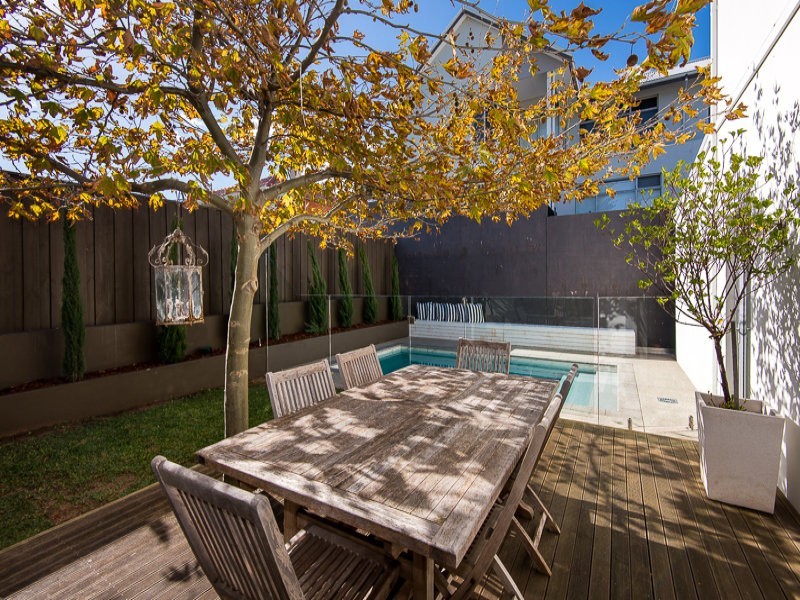 1B Cadd Street, Beaconsfield WA 6162