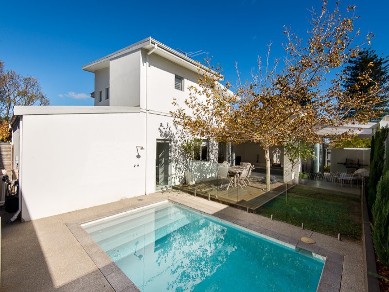 1B Cadd Street, Beaconsfield WA 6162