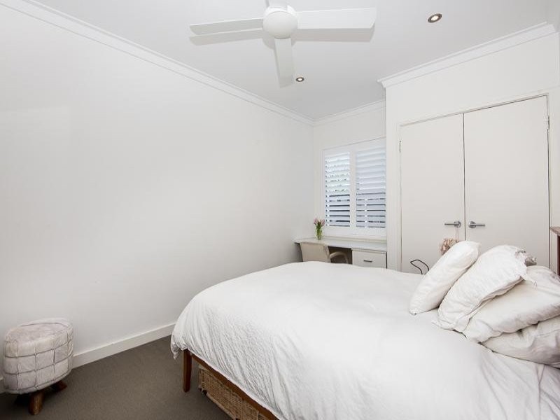 1B Cadd Street, Beaconsfield WA 6162