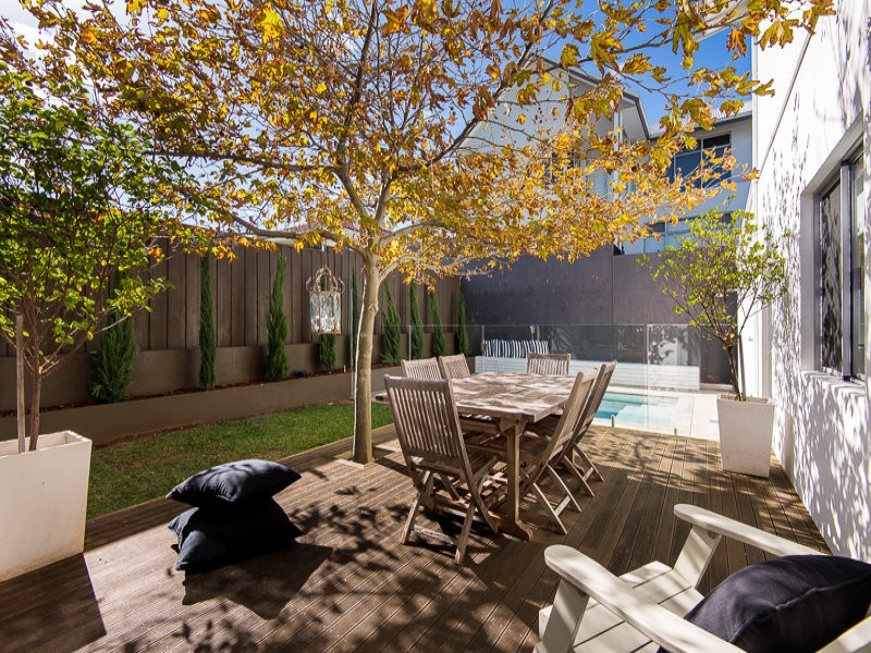 1B Cadd Street, Beaconsfield WA 6162