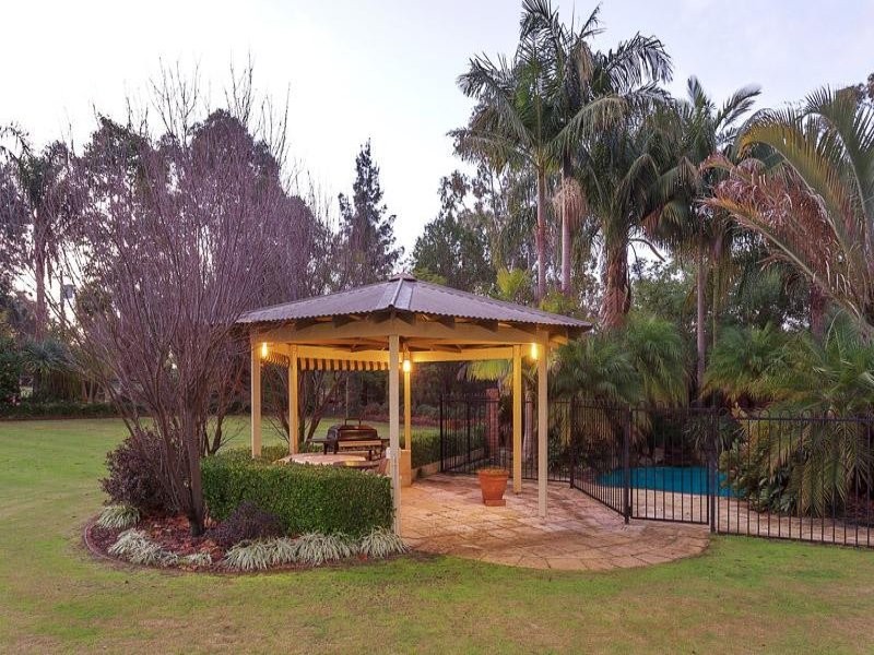 7 Casella Close, Wandi WA 6167
