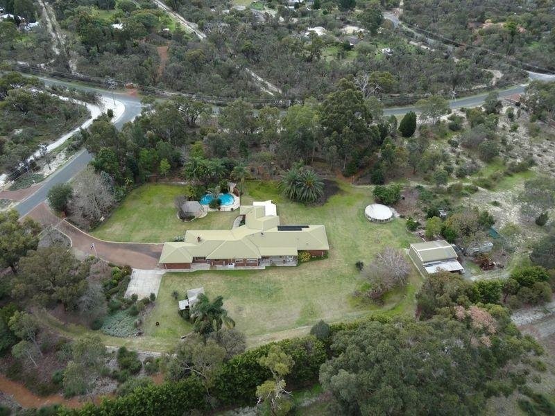 7 Casella Close, Wandi WA 6167