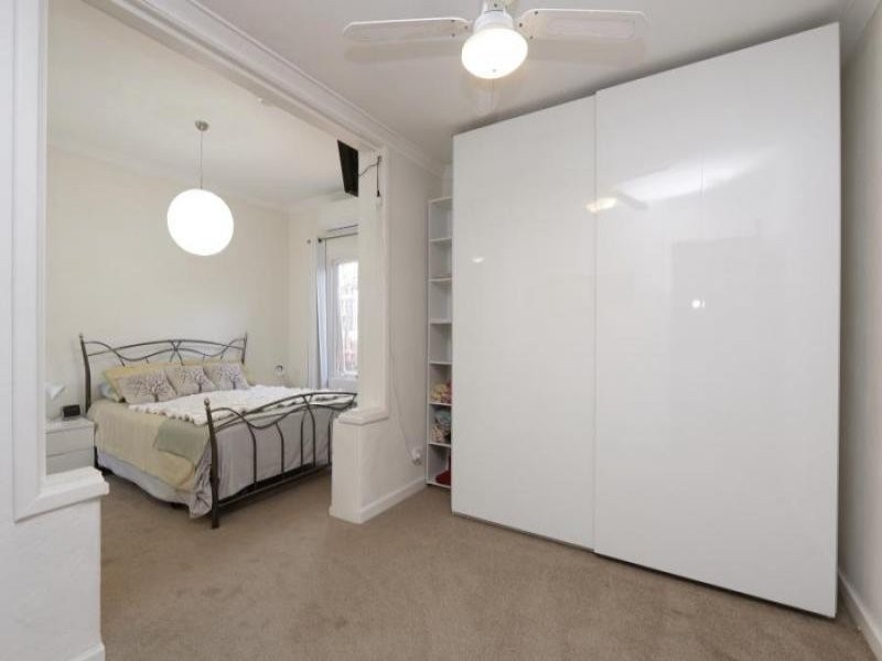 1A Barfield Place, Beaconsfield WA 6162