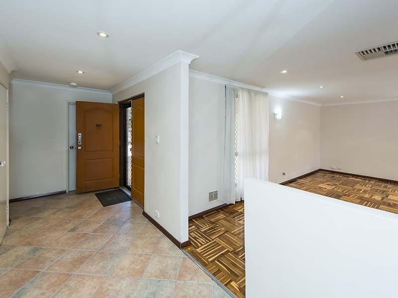 2 Pausin Crescent, Bibra Lake WA 6163