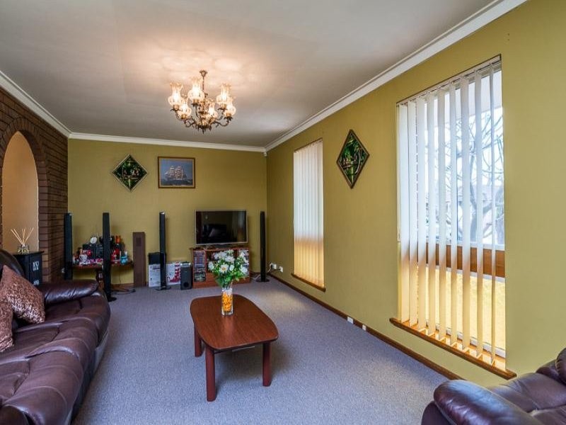 5 Hobley Way, Spearwood WA 6163