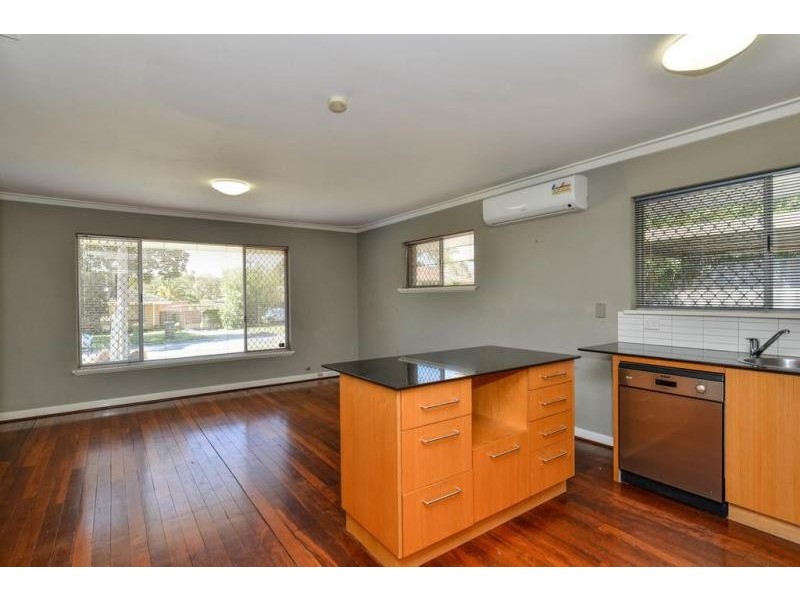 22B Wiluna Avenue, White Gum Valley WA 6162