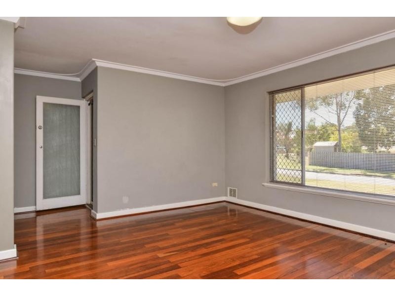 22B Wiluna Avenue, White Gum Valley WA 6162