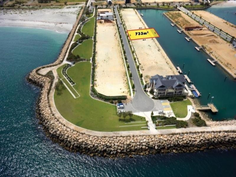 15 Chelydra Point, North Coogee WA 6163