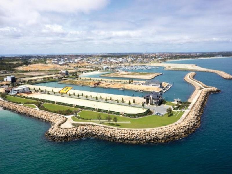 15 Chelydra Point, North Coogee WA 6163