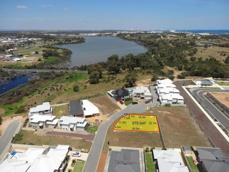 6 Nemagold Grove, Coogee WA 6166