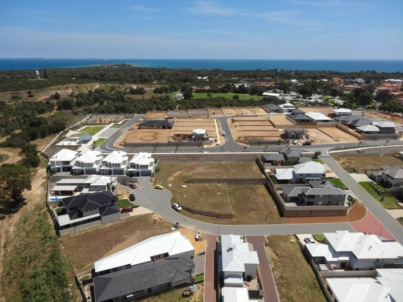 6 Nemagold Grove, Coogee WA 6166