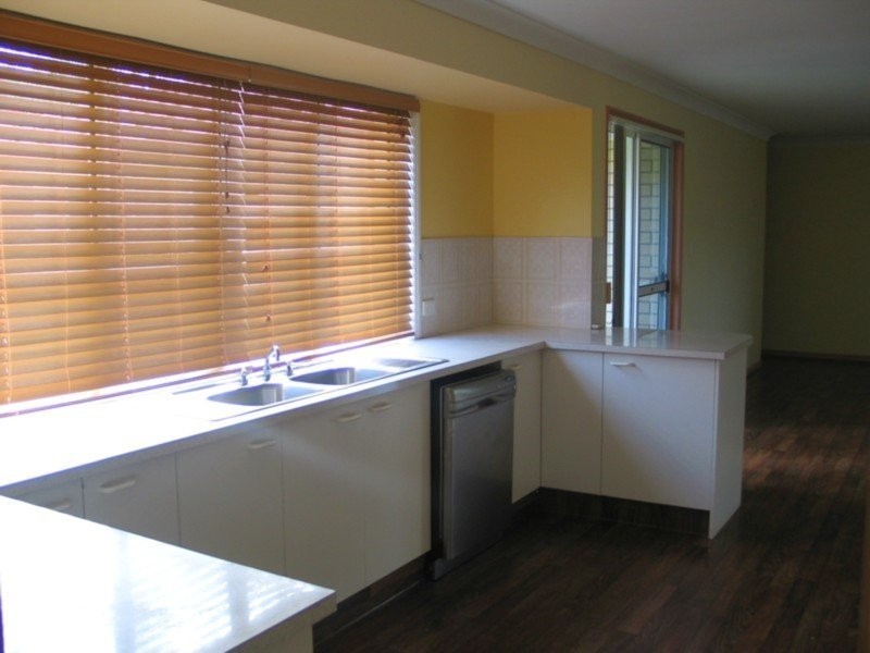 2 Woolmere Street, Carrara QLD 4211